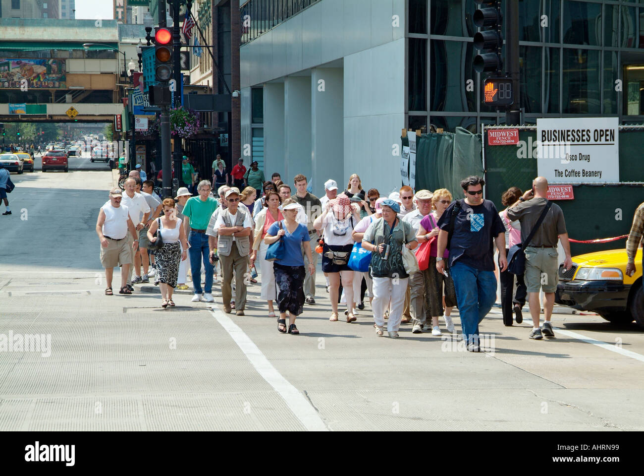 Swarm crowd mob hi-res stock photography and images - Alamy