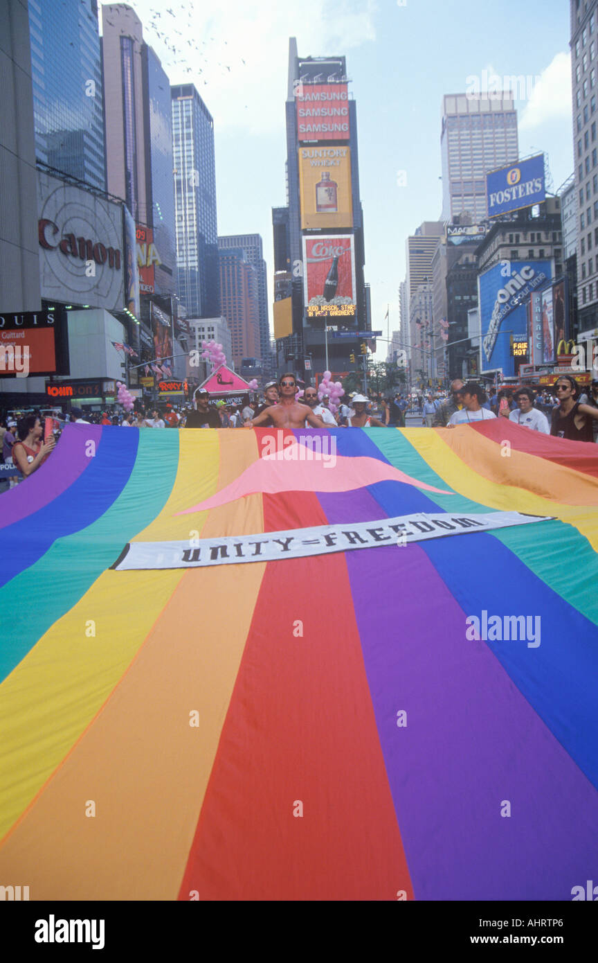 Rainbow flag hi-res stock photography and images - Alamy