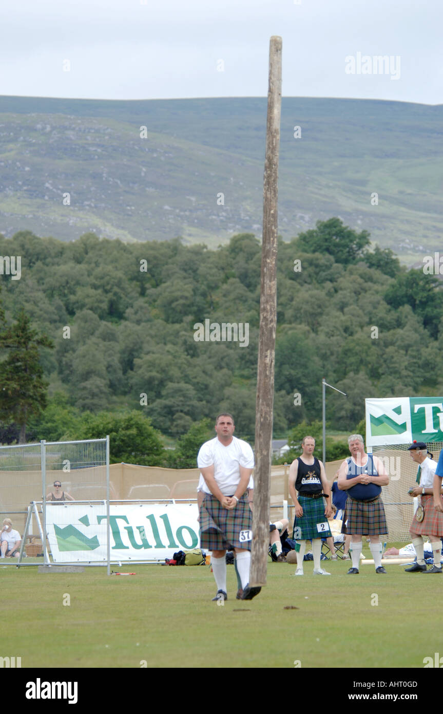 Tossing the Caber at the Newtonmore Highland Games Inverness-shire ...