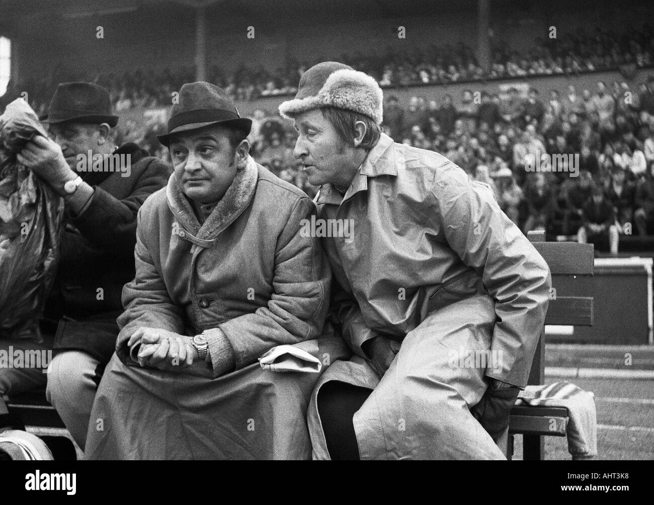 football, Bundesliga, 1970/1971, Niederrhein Stadium in Oberhausen, Rot-Weiss Oberhausen versus Kickers Offenbach 2:2, Offenbach coach Rudolf Gutendorf right and president Horst Gregorio Canellas left who acted as whistleblower of the Bundesliga corruptio Stock Photo