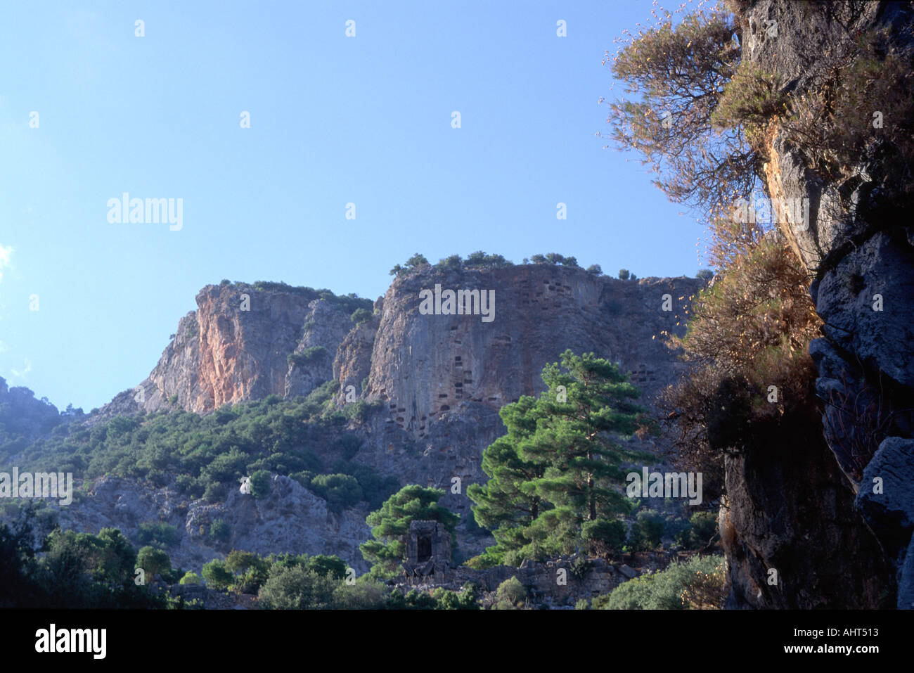 Tombs in the sun hi-res stock photography and images - Alamy