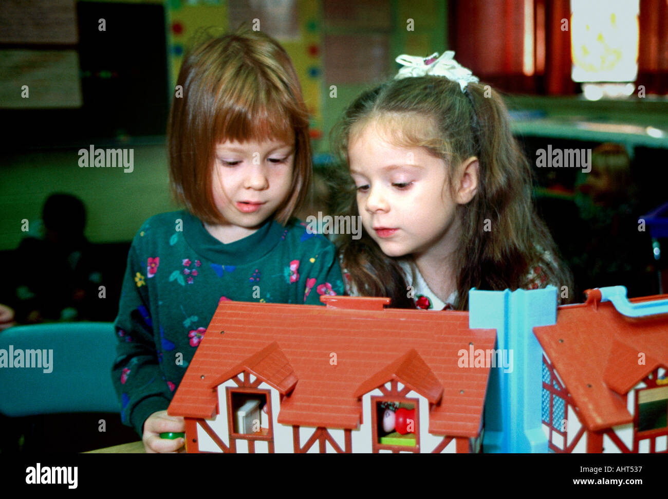 Pre school educational day care program in a regular school for 3 4 year old children Stock Photo