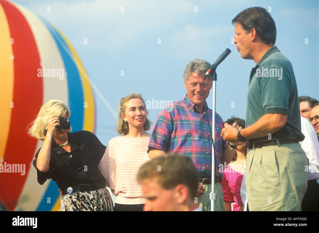 Governor Bill Clinton and Senator Al Gore on the 1992 Buscapade campaign tour in Youngstown Ohio Stock Photo