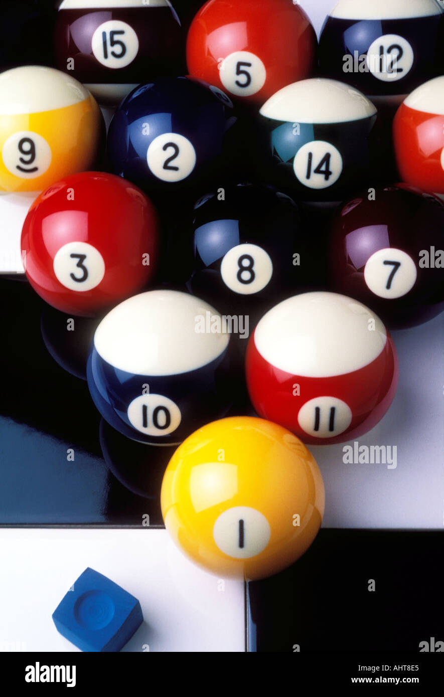Pool balls stacked up ready for break Stock Photo - Alamy