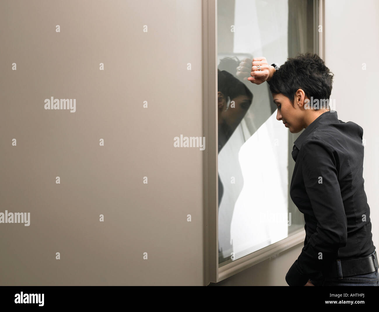 Squeezing eyes shut hires stock photography and images Alamy