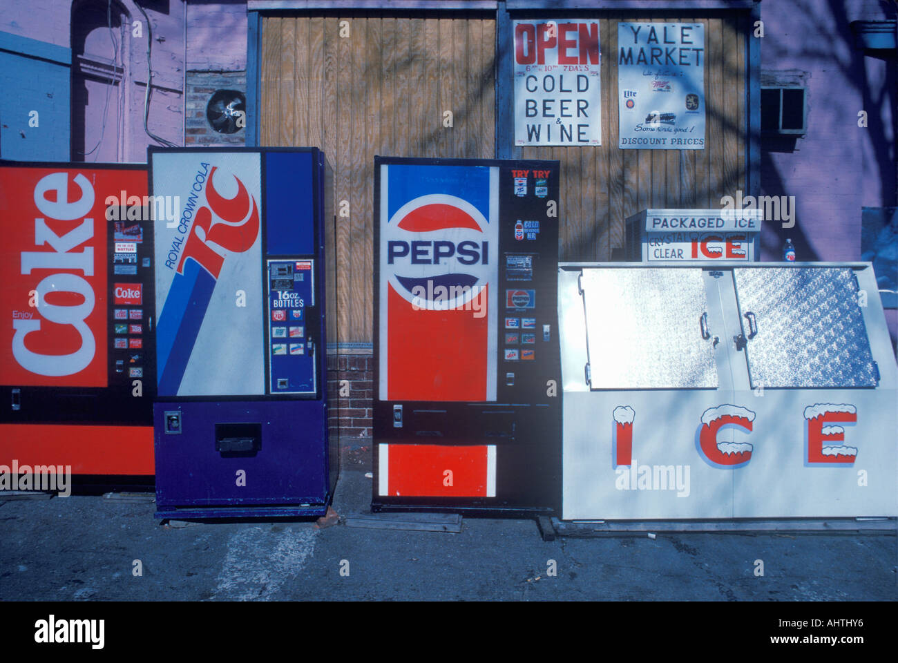 Soda signs hires stock photography and images Alamy