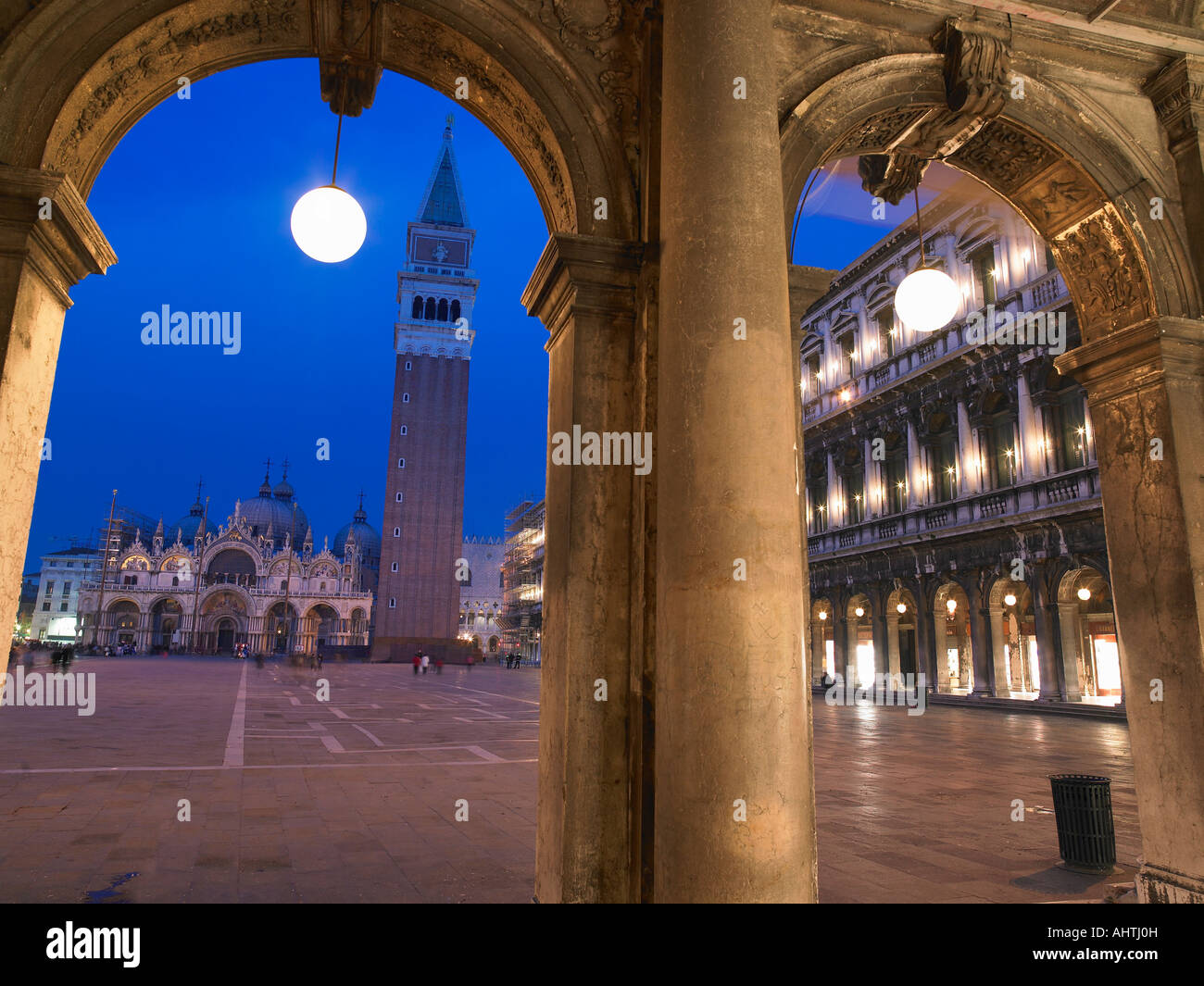 Piazza San Marco at night. Venice, Italy Stock Photo Alamy