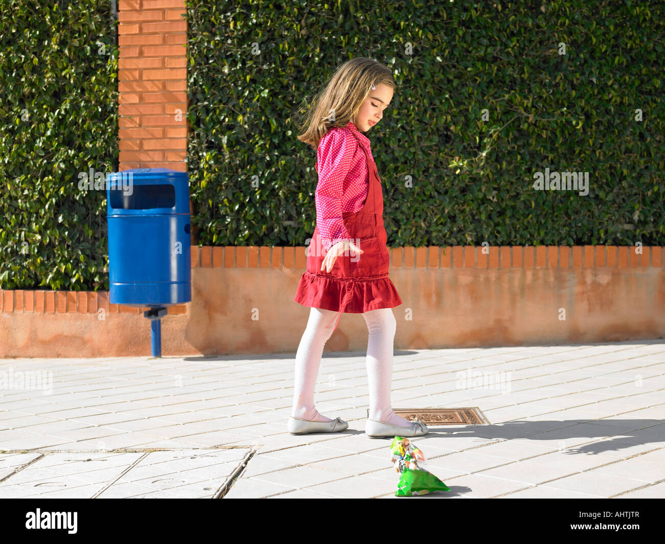 Dropping litter hires stock photography and images Alamy