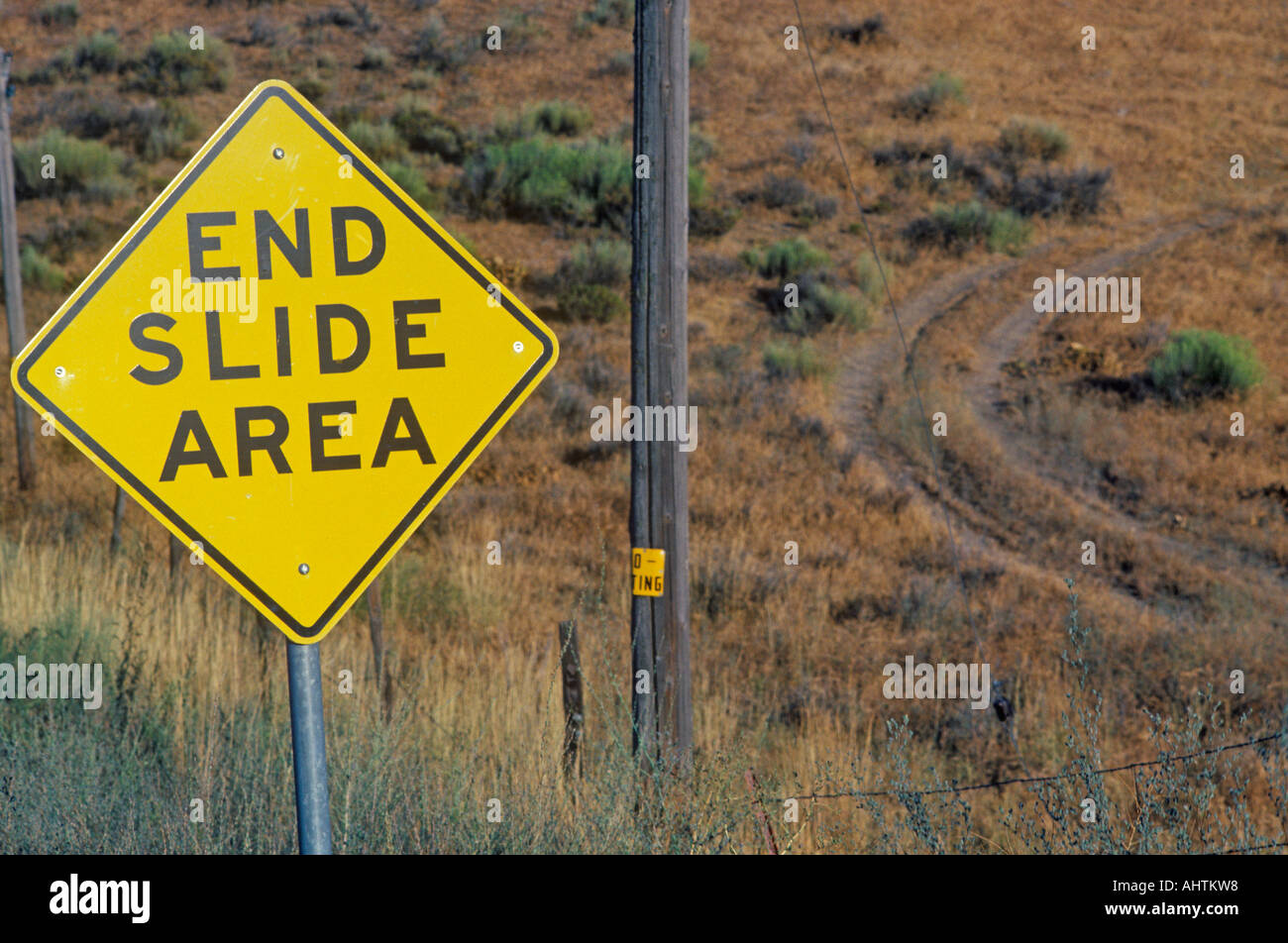 Rock slide area warning sign hires stock photography and images Alamy