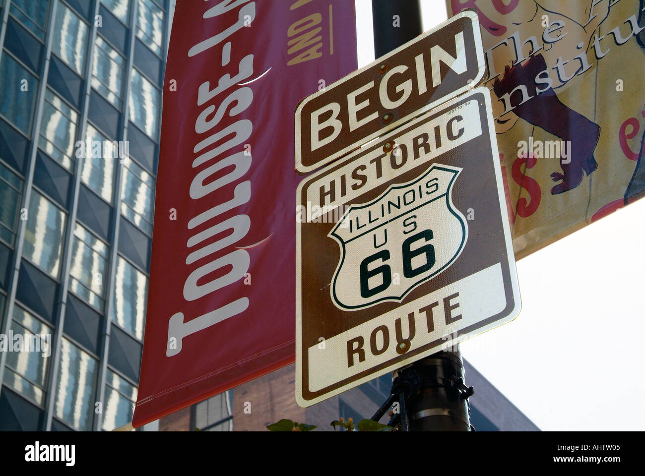 Historic Route 66 sign where designating the beginning of this historic  road located in downtown Chicago Illinois Stock Photo - Alamy