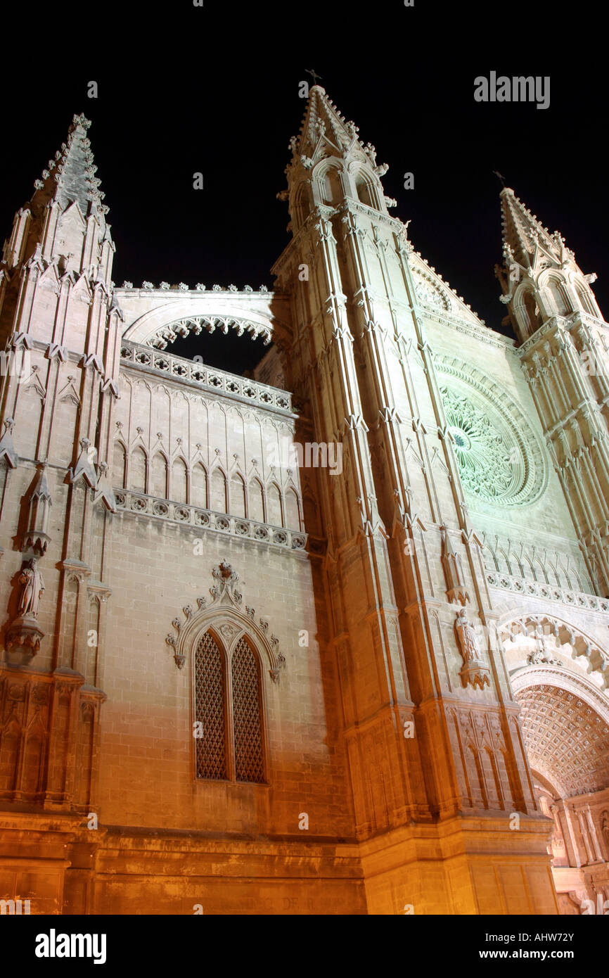 Cathedral at Palma de Mallorca at nightfall, Palma de Mallorca, Mallorca, Balearic Islands, Spain, Europe, EU Stock Photo