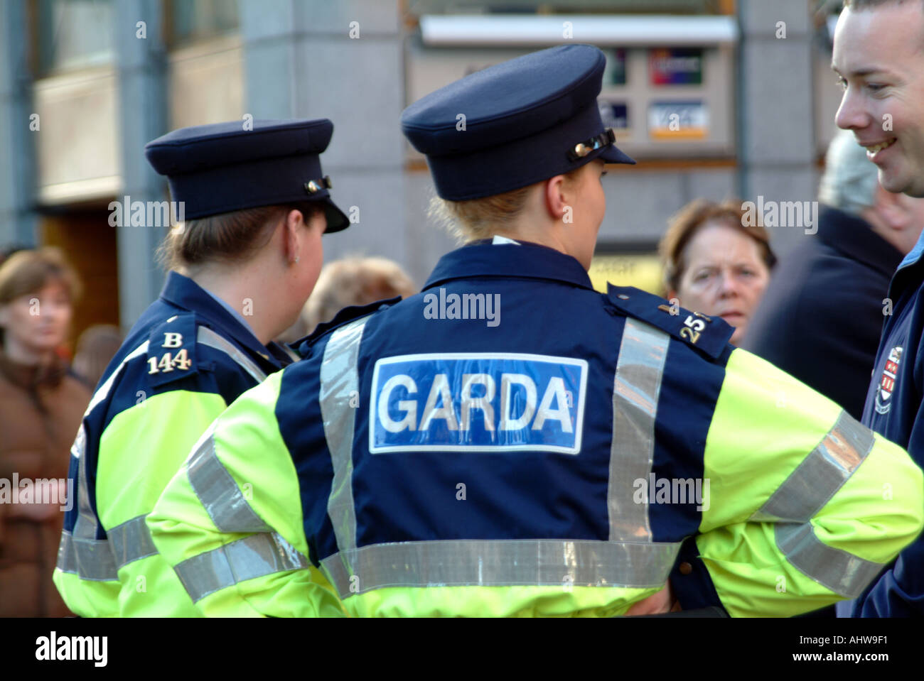 Garda uniform hires stock photography and images Alamy