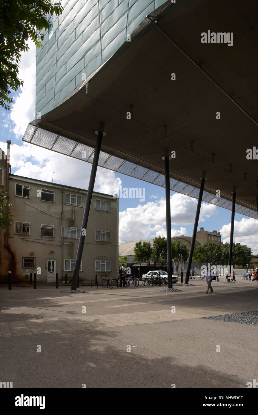 Public library in Peckham with copper cladding and iron beams ...