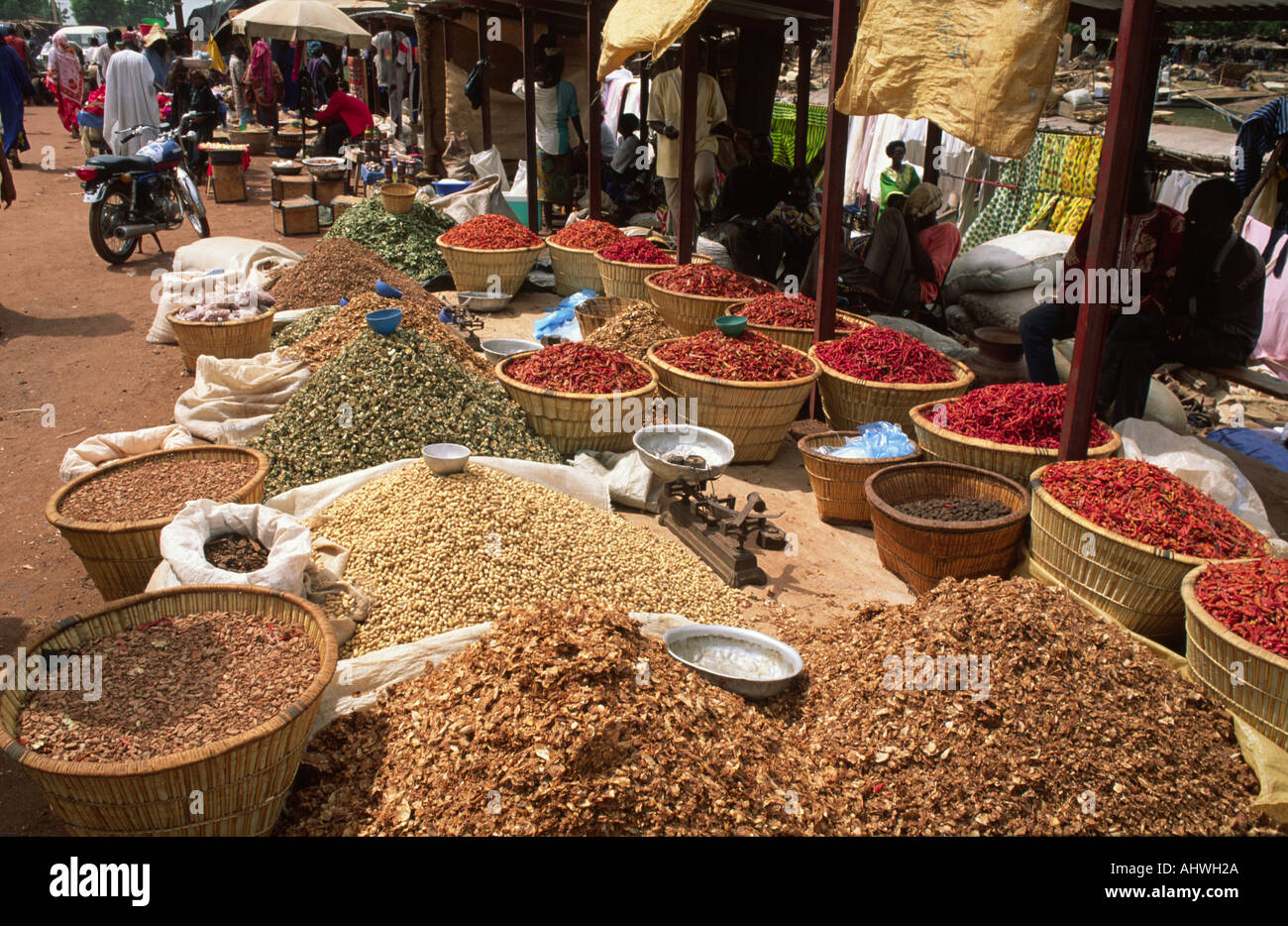 Spice and nut market stalls in Mopti, Mali, West Africa Stock Photo