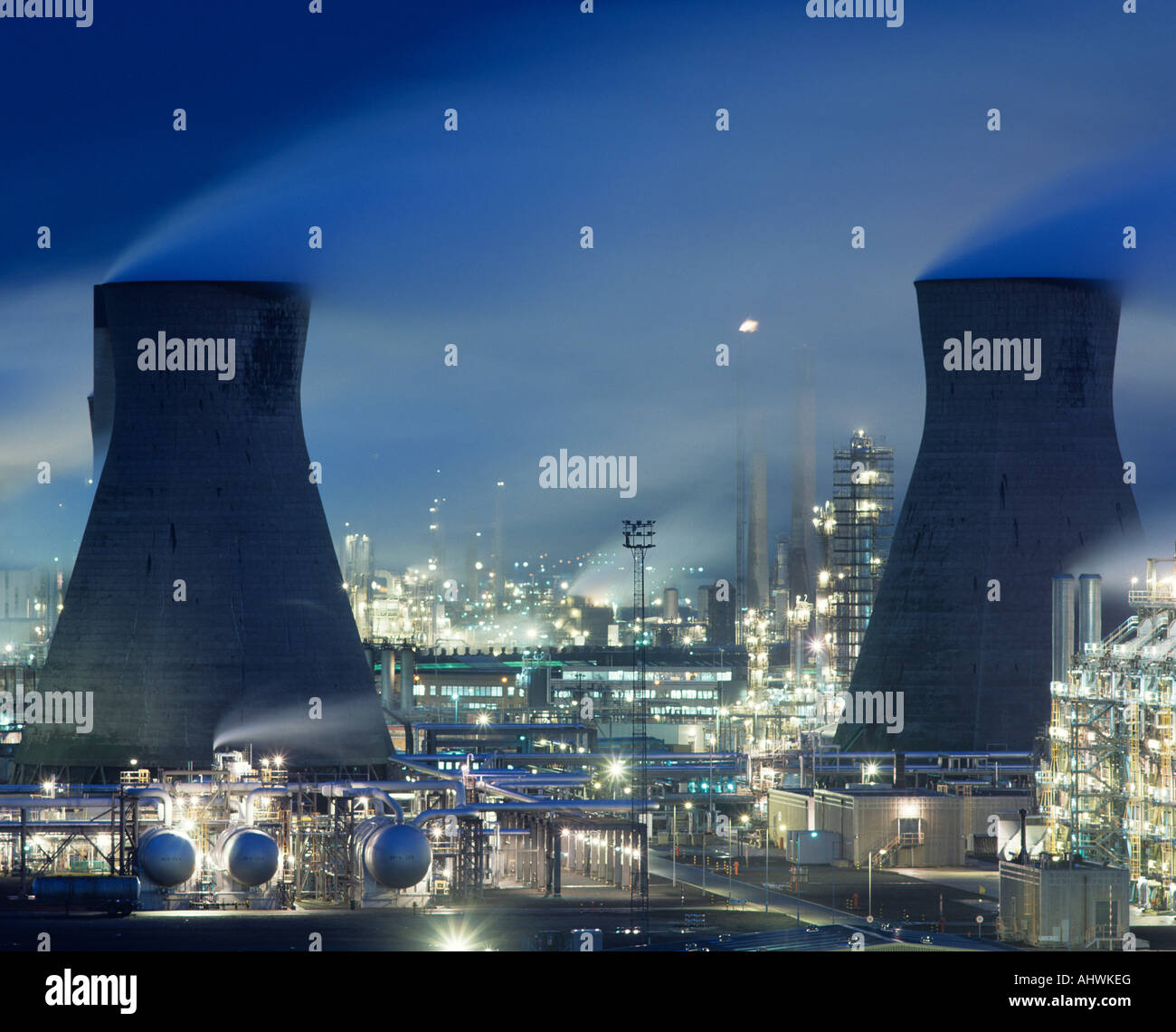 Grangemouth petrol chemical plant at night,scotland Stock Photo