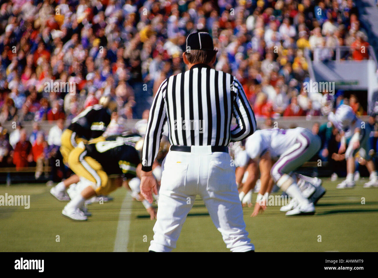 Instant replay officials hi-res stock photography and images - Alamy