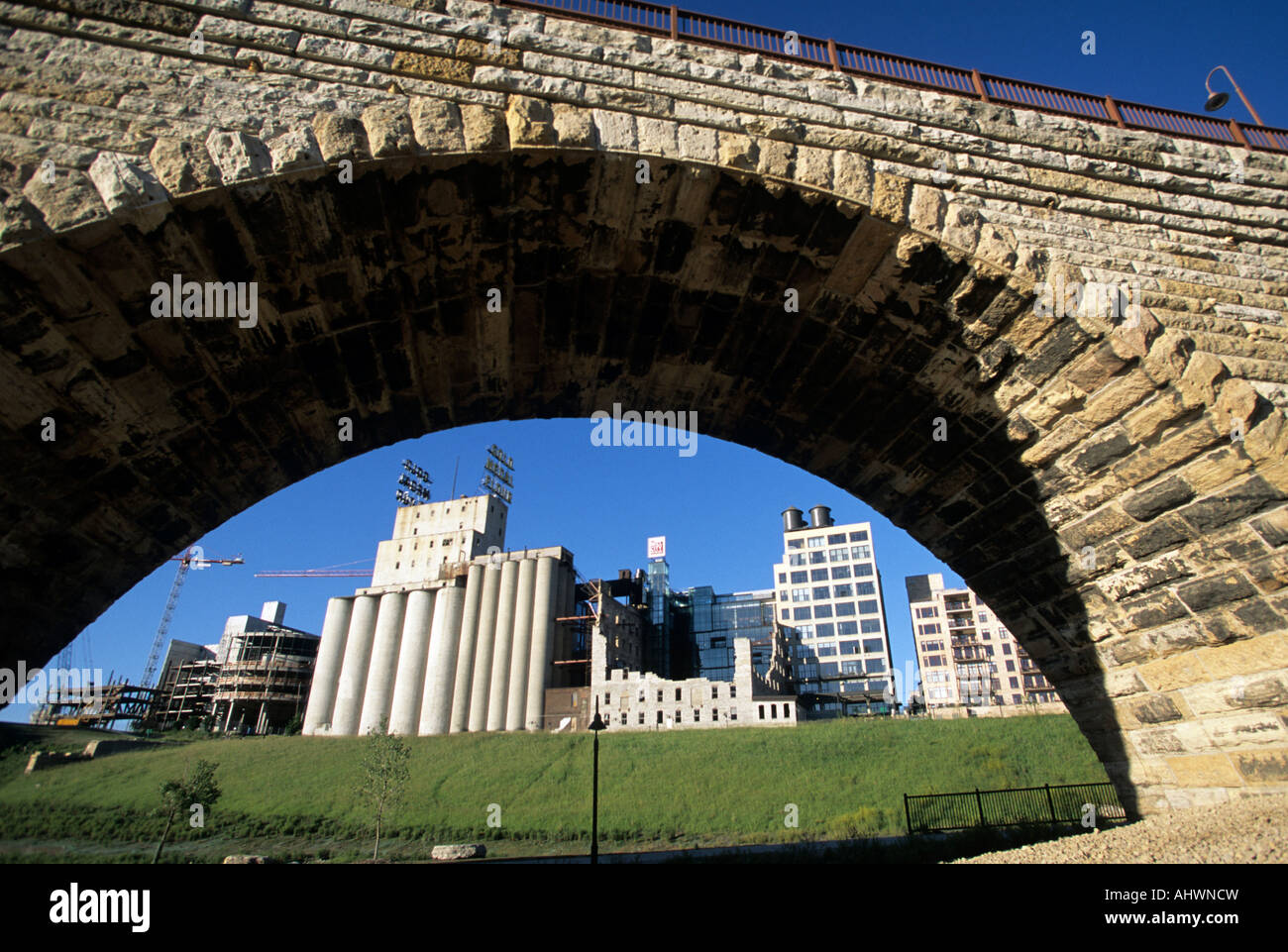 James J Hill Stone Arch Bridge Stock Photos & James J Hill Stone Arch ...