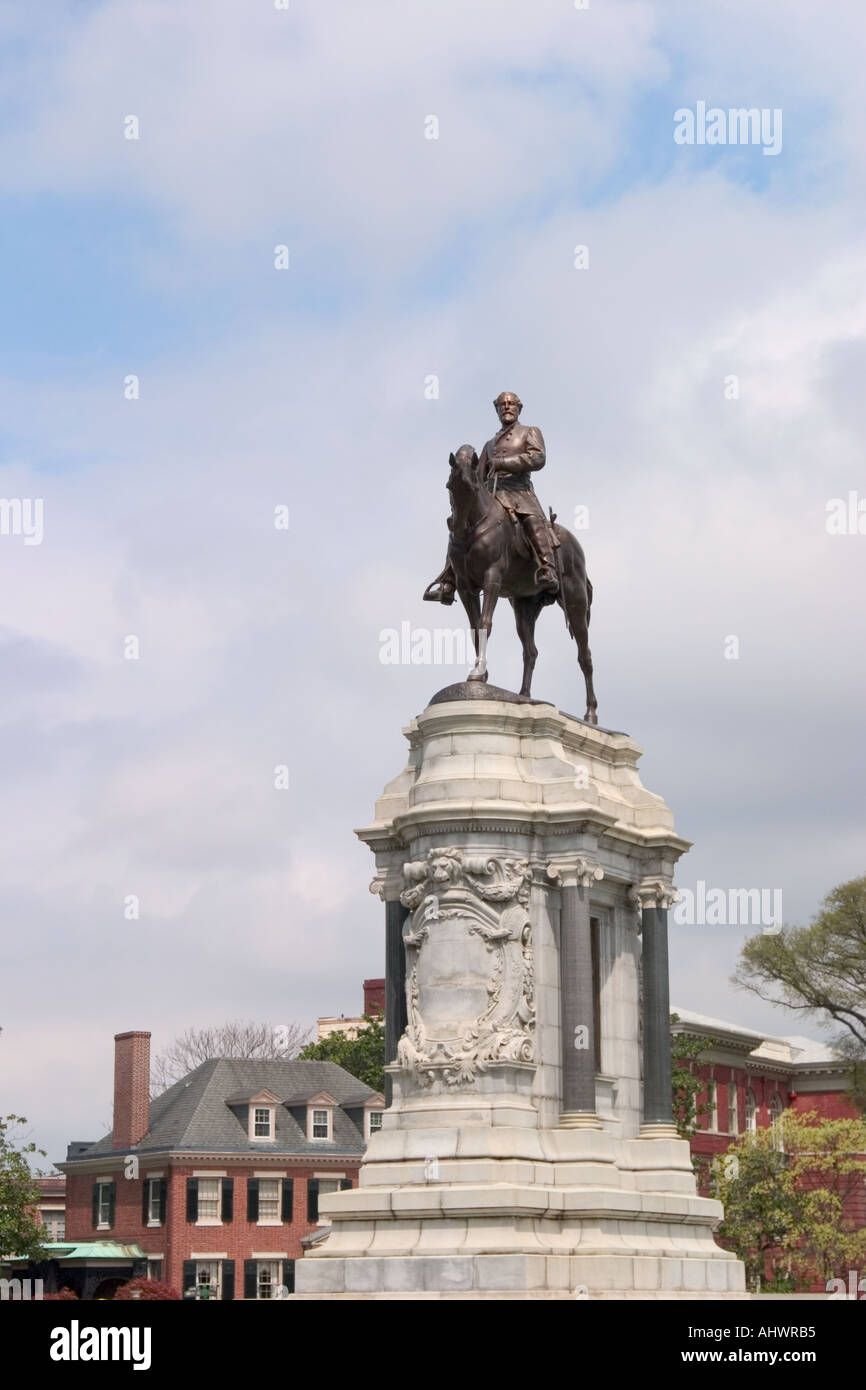 Robert E Lee statue on Monument Avenue a National Historic Landmark