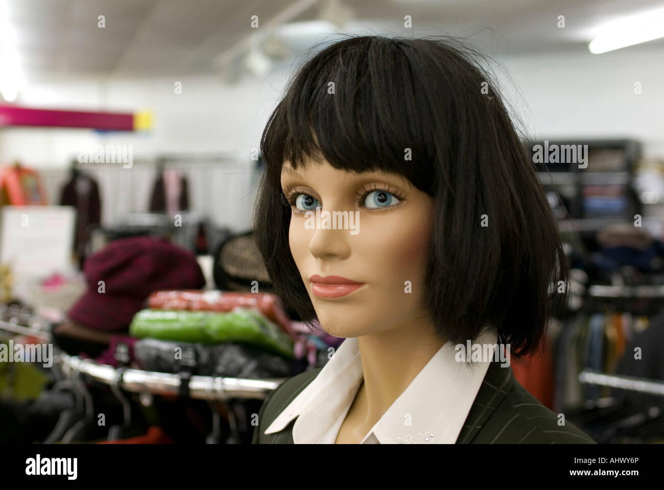 shop window dummy Stock Photo Alamy