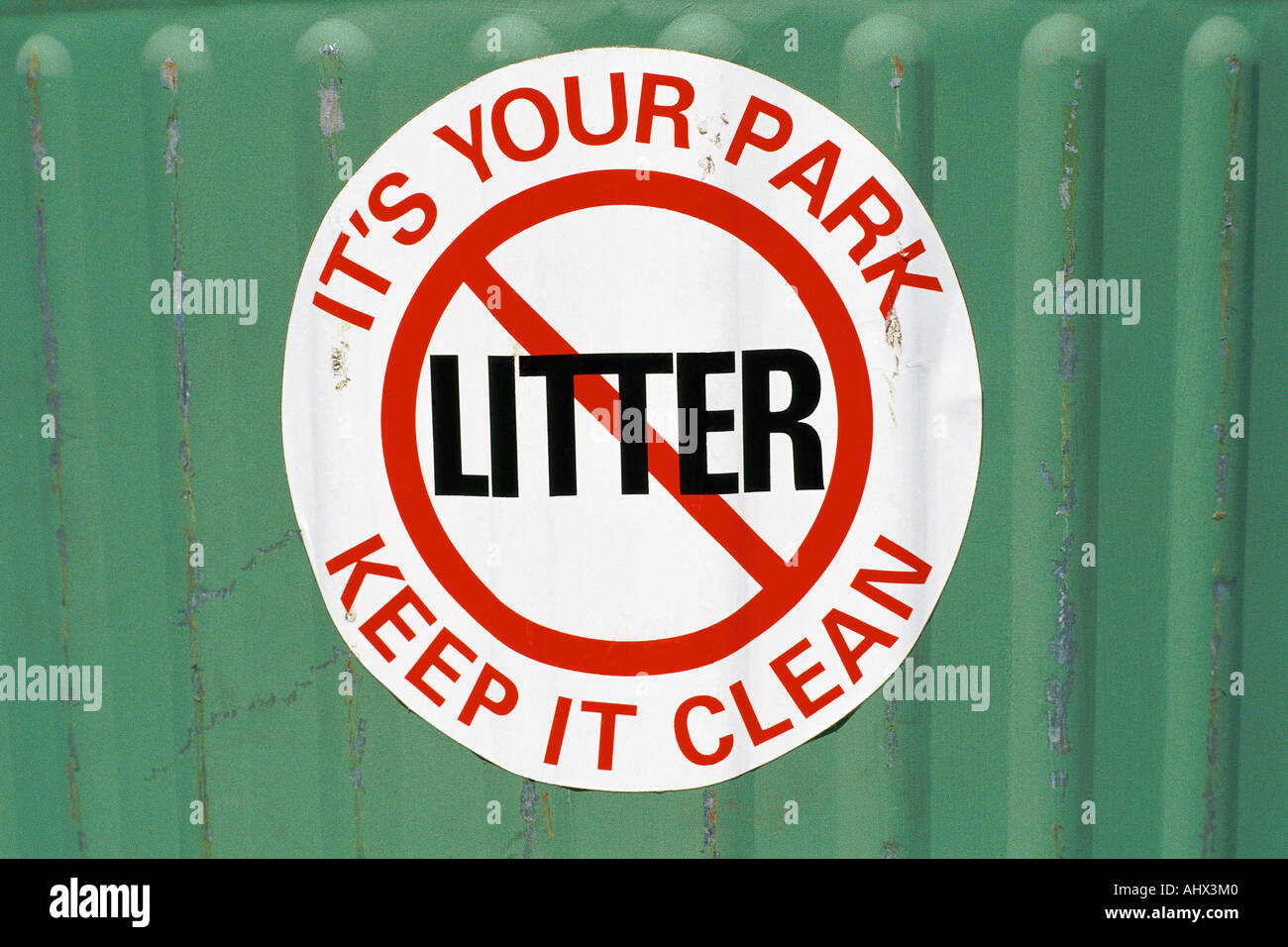 No littering sign hires stock photography and images Alamy
