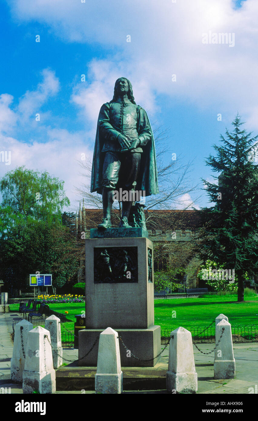 John Bunyan statue Bedford Bedfordshire England Stock Photo