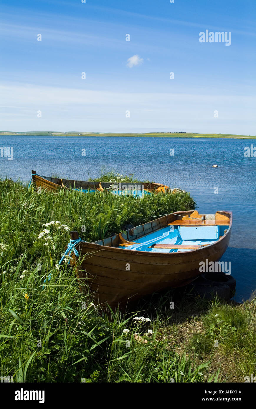 dh Loch of Harray HARRAY ORKNEY Anglers fishing boat on shore fresh peaceful scottish lake angling uk Stock Photo