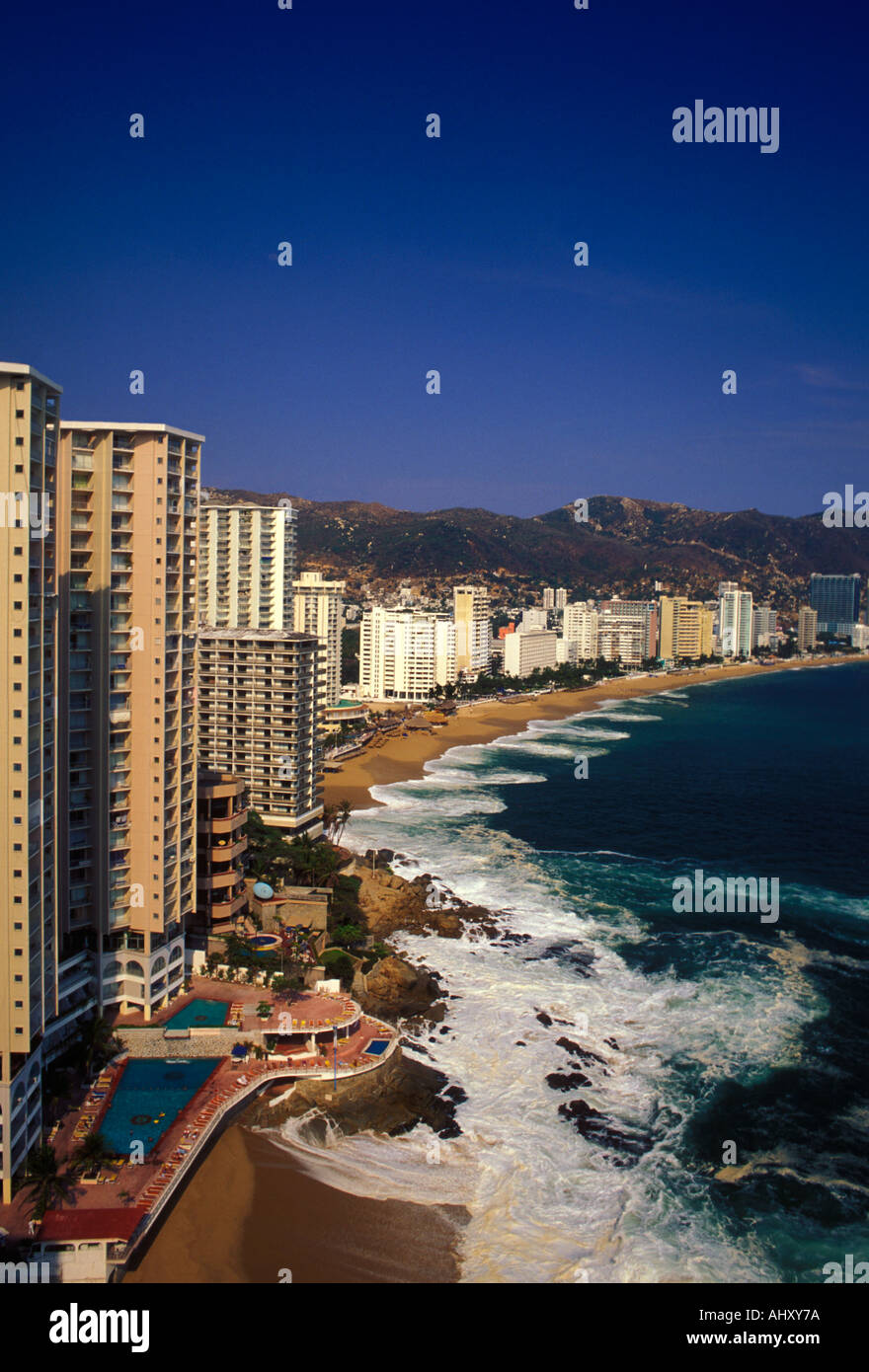 sand beach, sandy beach, beach, hotel, hotels, Acapulco Bay, Bahia de