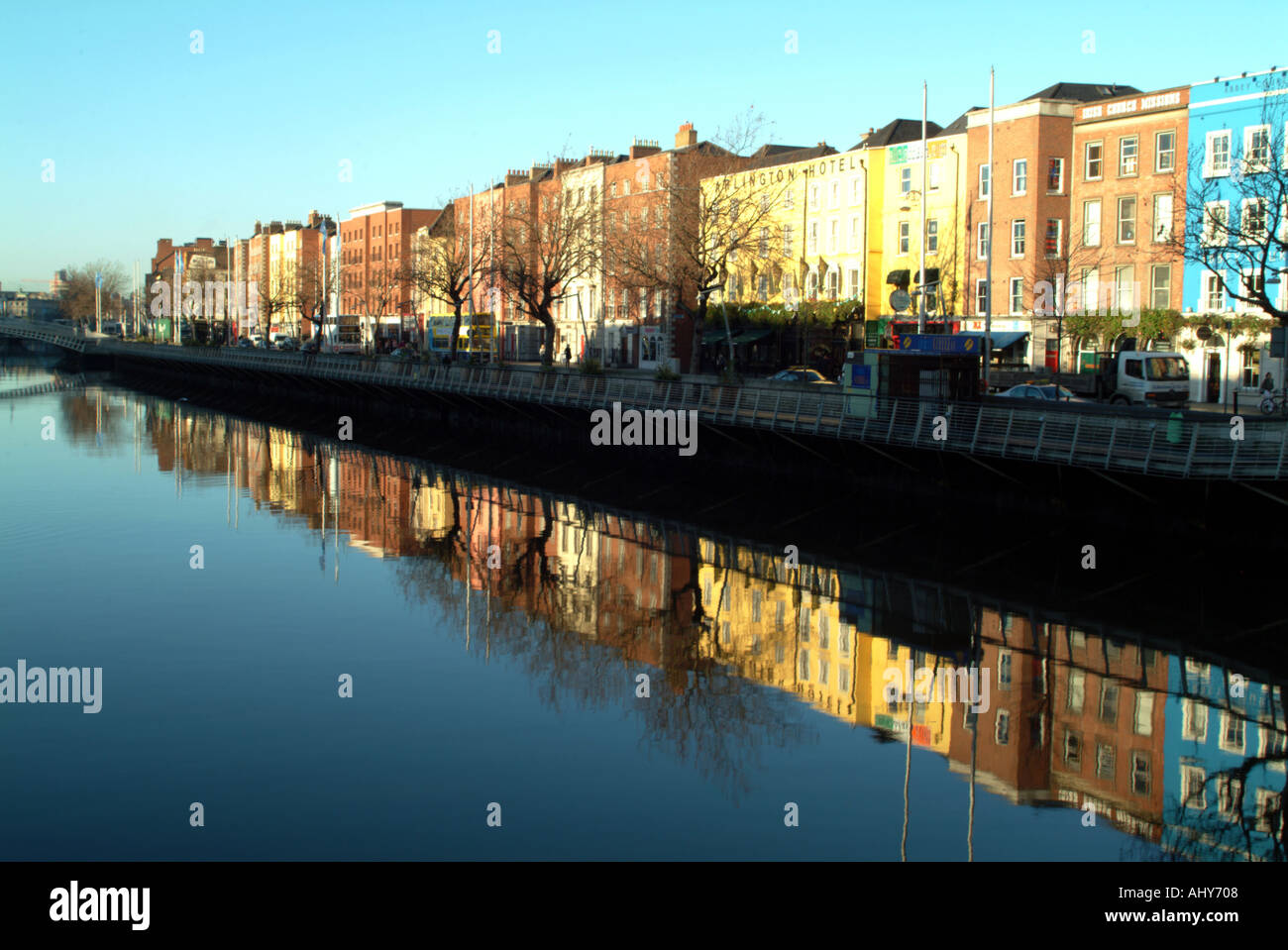 River liffey dublin reflections hi-res stock photography and images - Alamy
