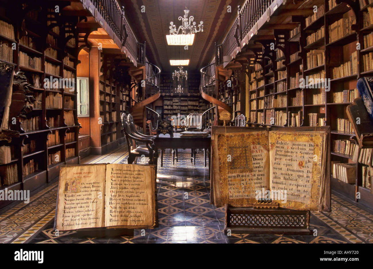 Library of the San Francisco Monastery, Lima, Peru Stock Photo - Alamy
