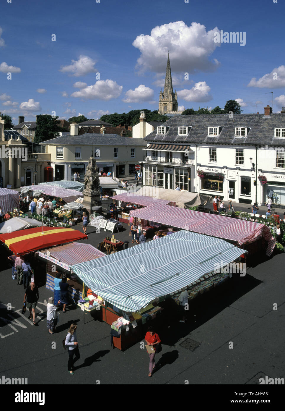 Saffron walden market square hires stock photography and images Alamy