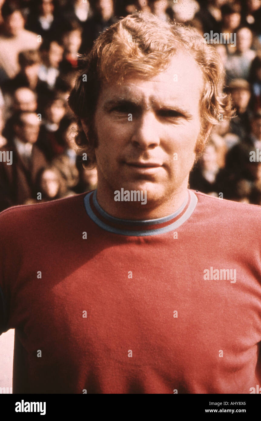 BOBBY MOORE as Captain of the England football team in 1966 Stock Photo