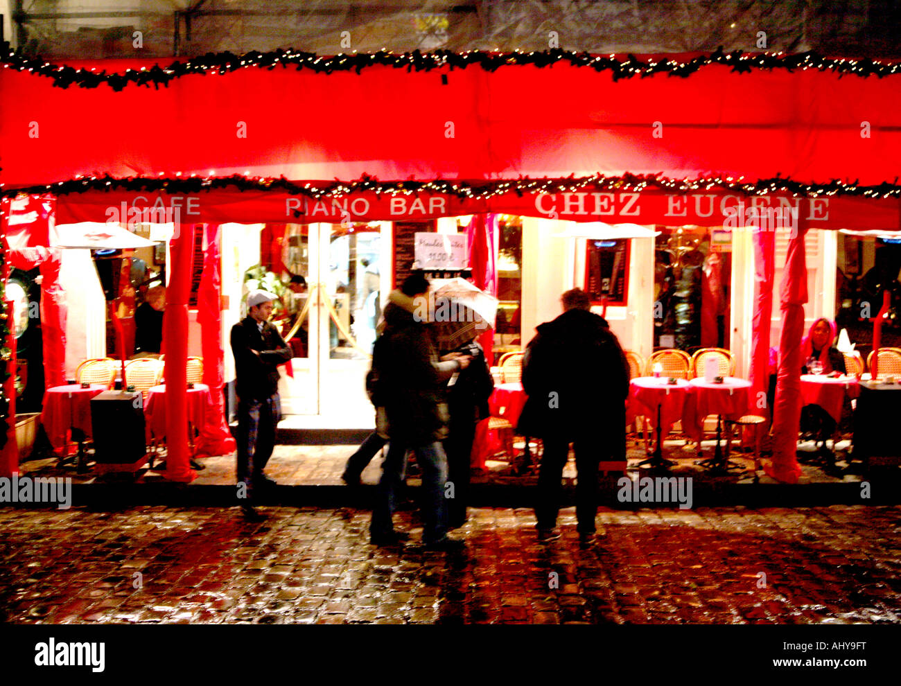 piano bar restaurant in Montmartre Paris Stock Photo
