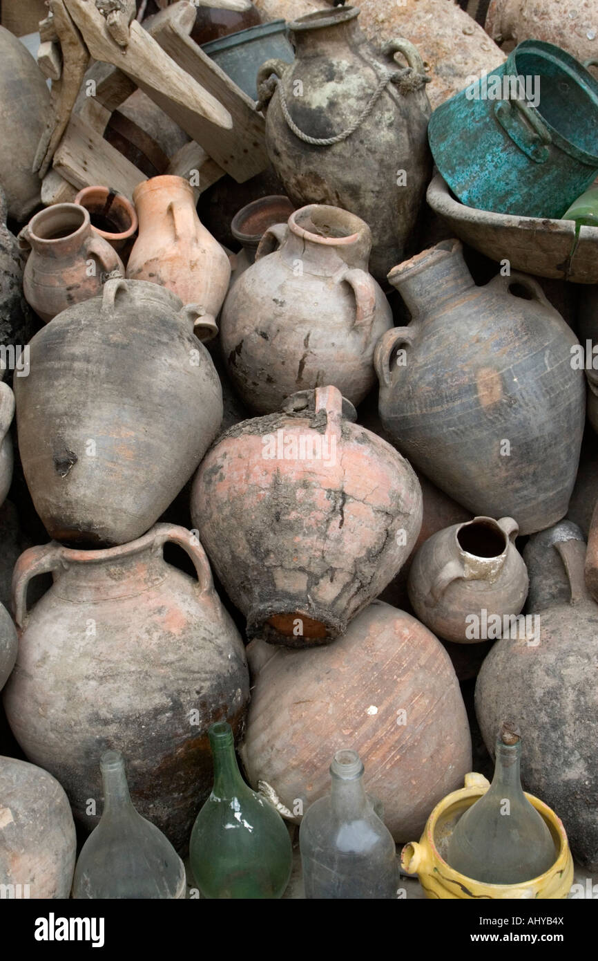 fairy Permeability syndrome Tripoli, Libya. Antique Pottery and Metal Work in the Medina (Old City  Stock Photo - Alamy
