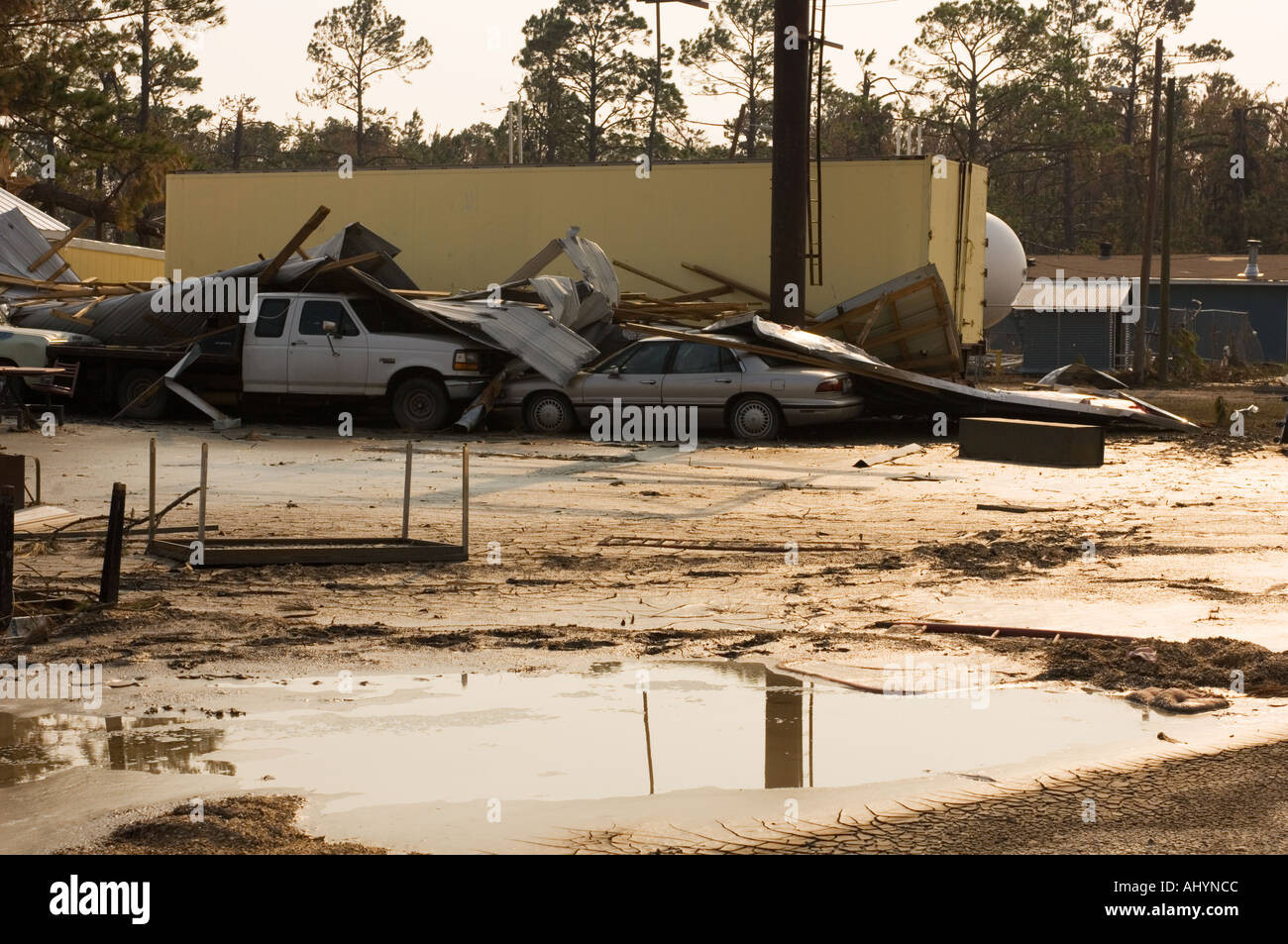 Katrina disaster car destruction hires stock photography and images Alamy
