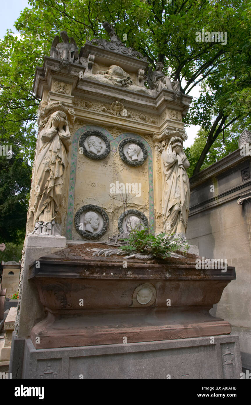 Dantan family tomb with sculpture by Antoine Laurent Dantan Pere Lachaise Cemetery Paris France Stock Photo