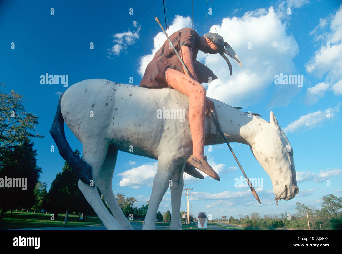 Native american statue on horse hires stock photography and images Alamy