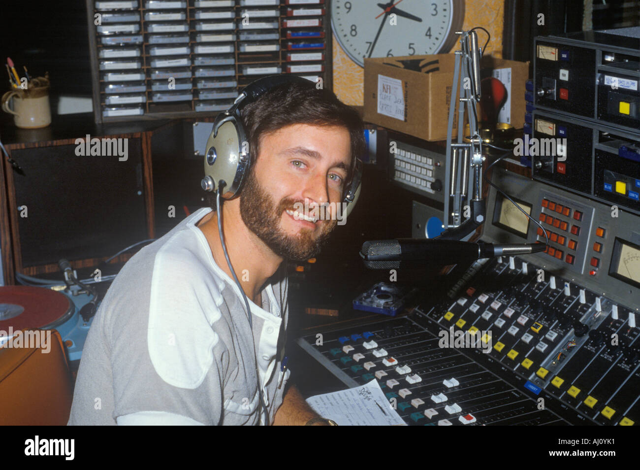 Radio disc jockey hi-res stock photography and images - Alamy