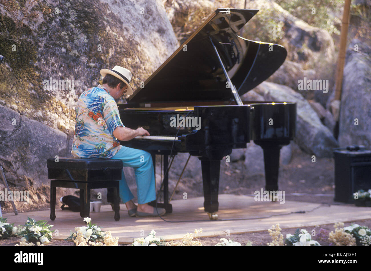 Jazz pianist Roger Kellaway performing at an outdoor festival Ojai CA Stock Photo