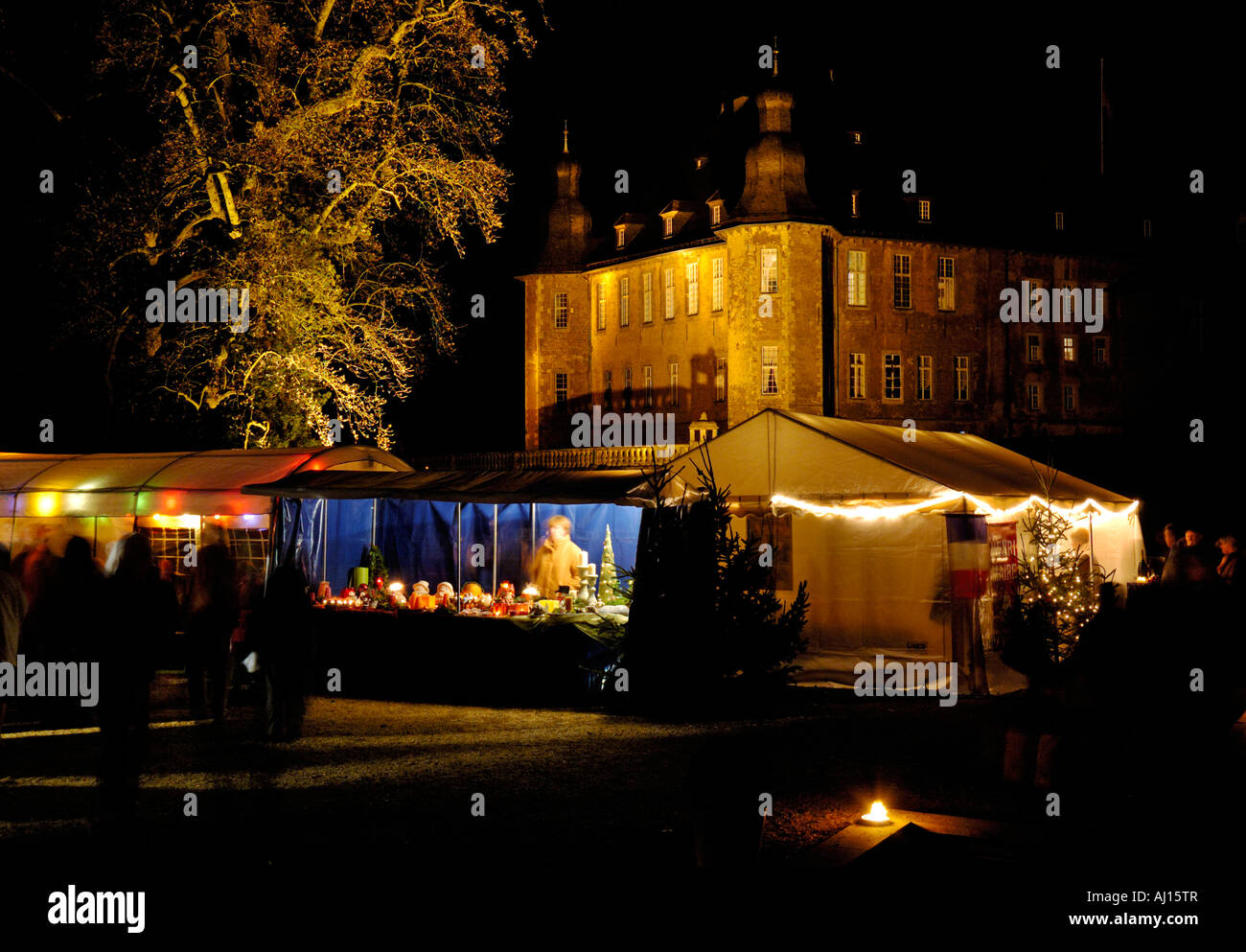 Christmas market in grounds of Schloss Dyck near Düsseldorf. Stock Photo