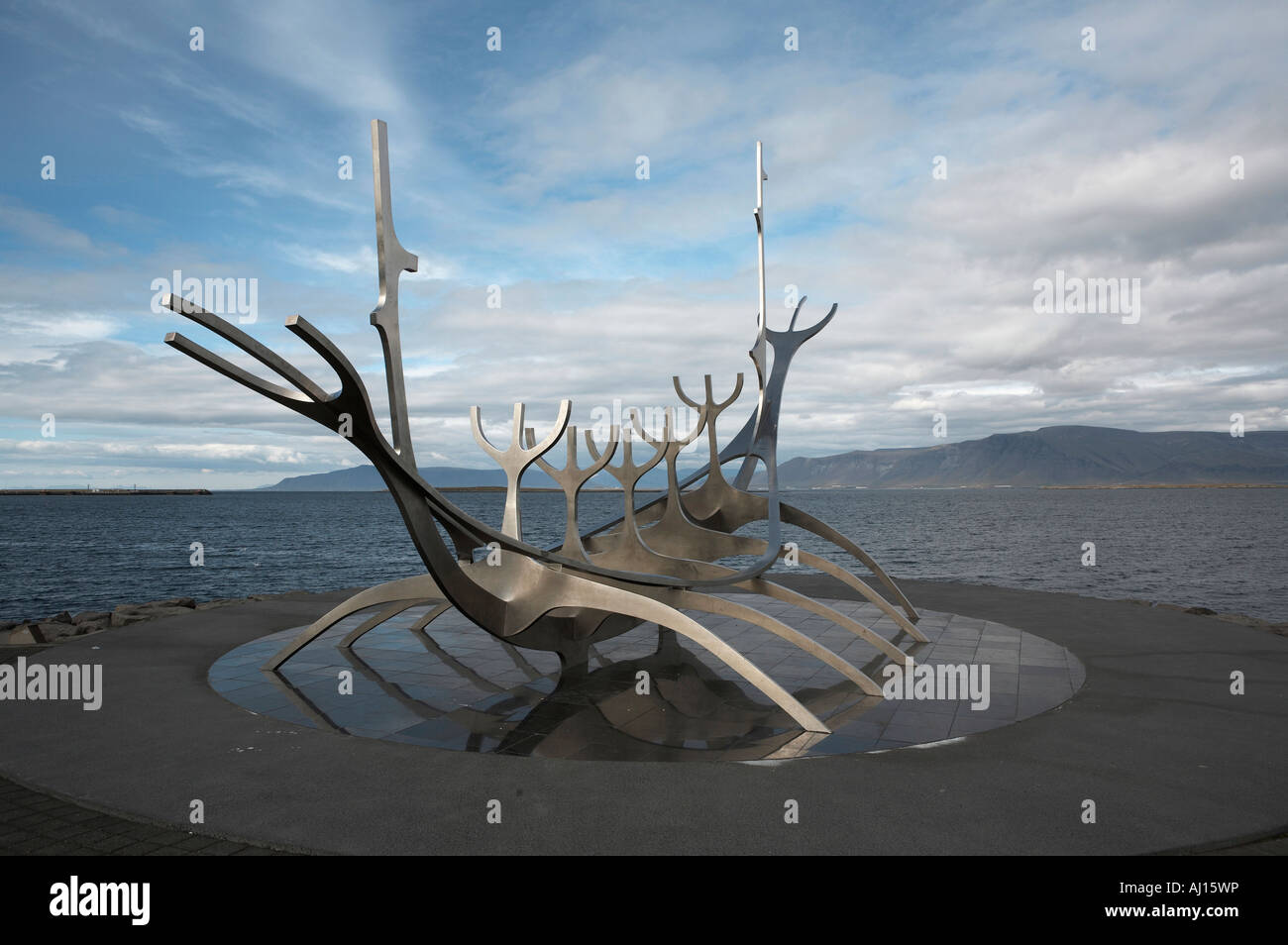 Iceland the Sun Voyager Viking boat sculpture Reykjavik Stock Photo Alamy