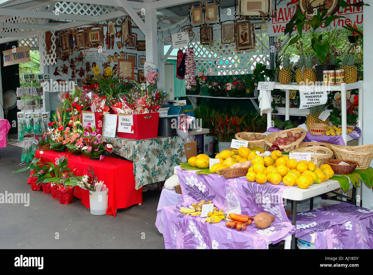USA, Hawaii, Kona, Ali i Gardens Market place, fruit and flowers Stock