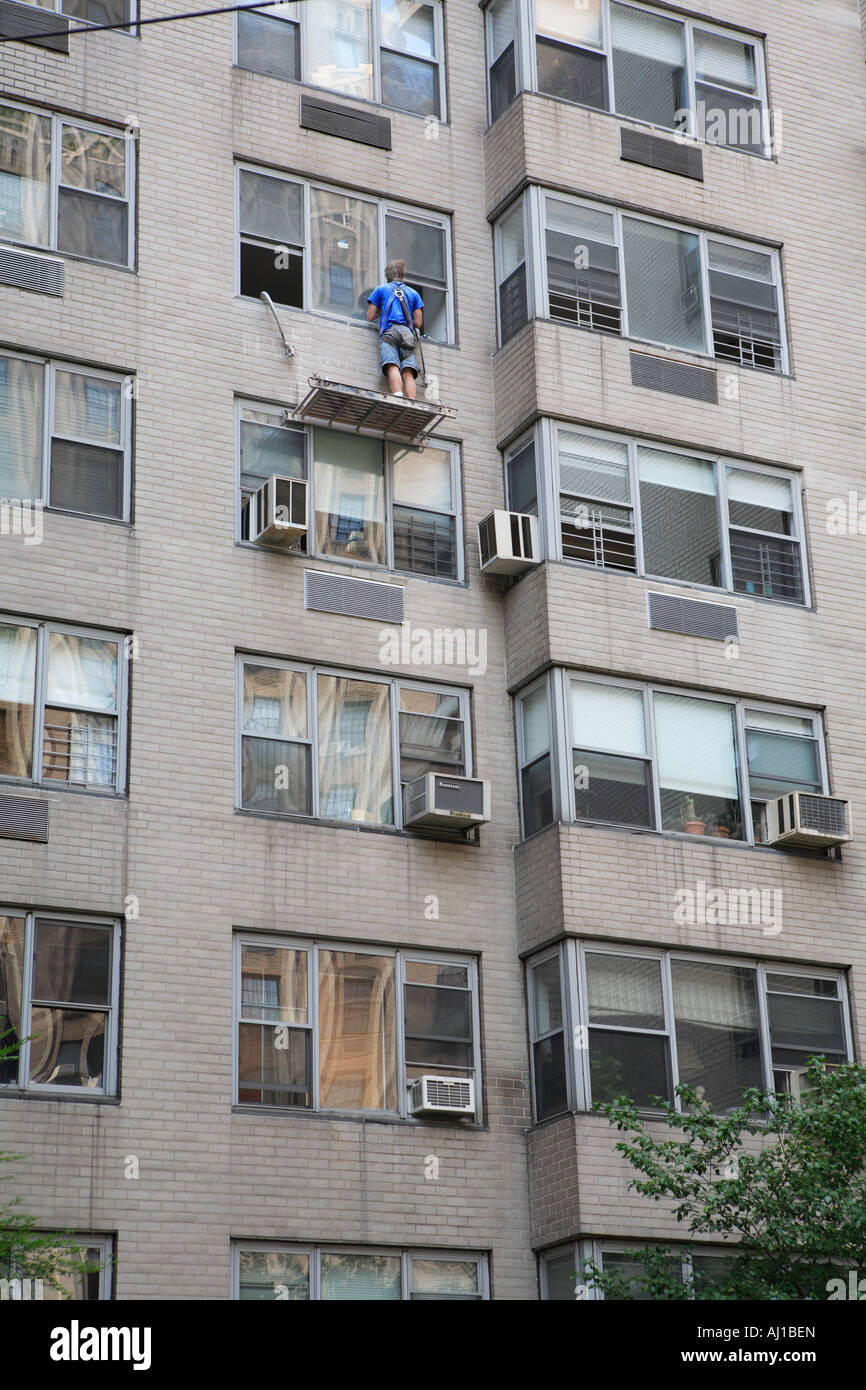 Window washer new york city hires stock photography and images Alamy