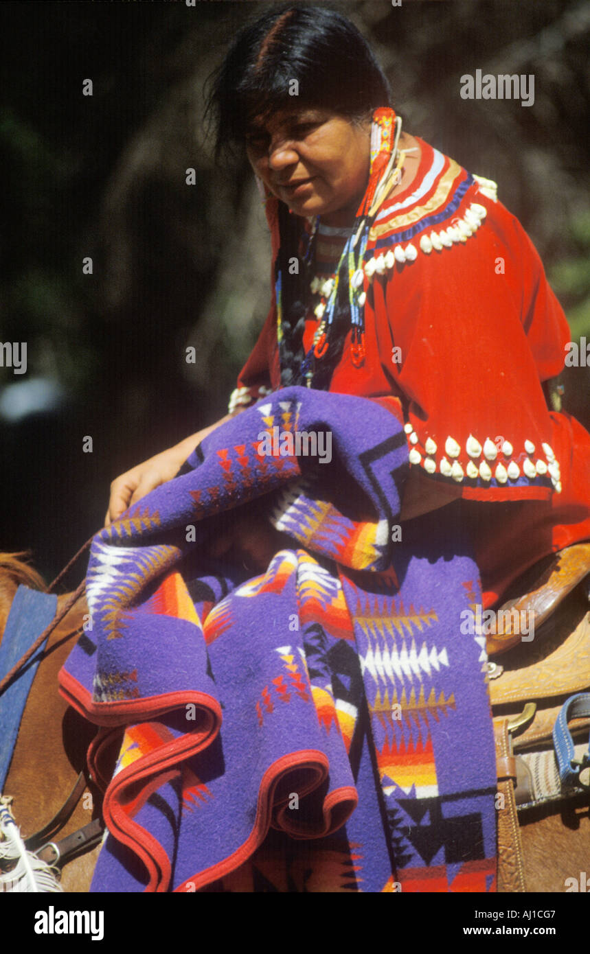 Ca native americans hi-res stock photography and images - Alamy
