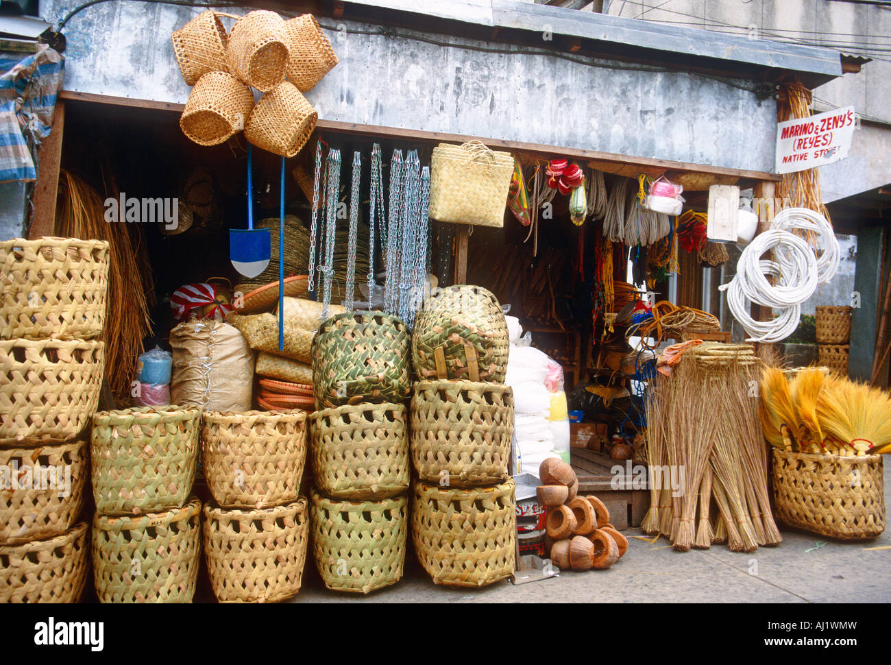 basket shop India Stock Photo - Alamy