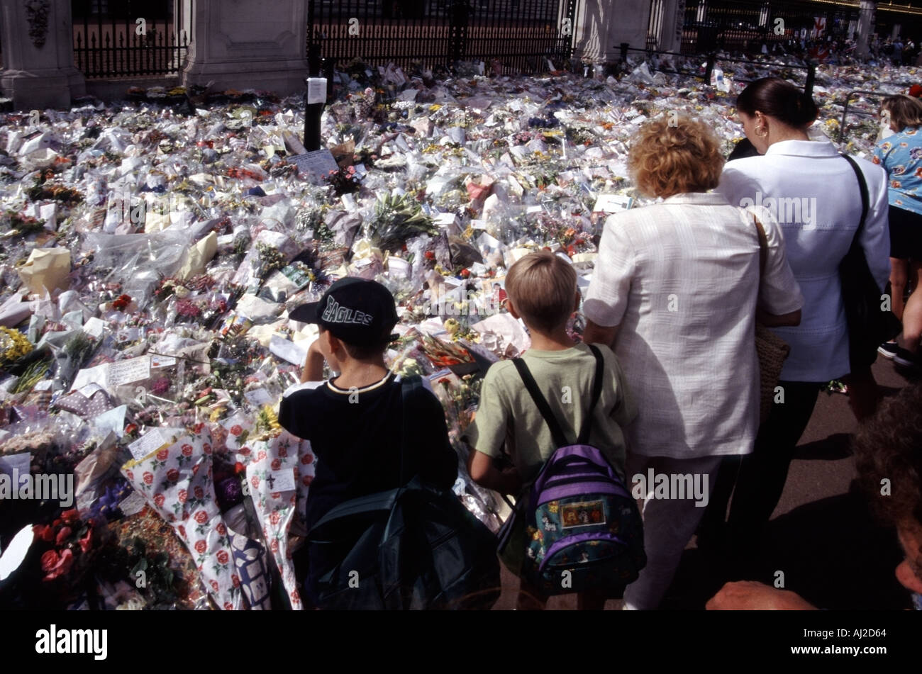Pavement outside Buckingham Palace London display of floral tributes upon death of Princess Diana Stock Photo