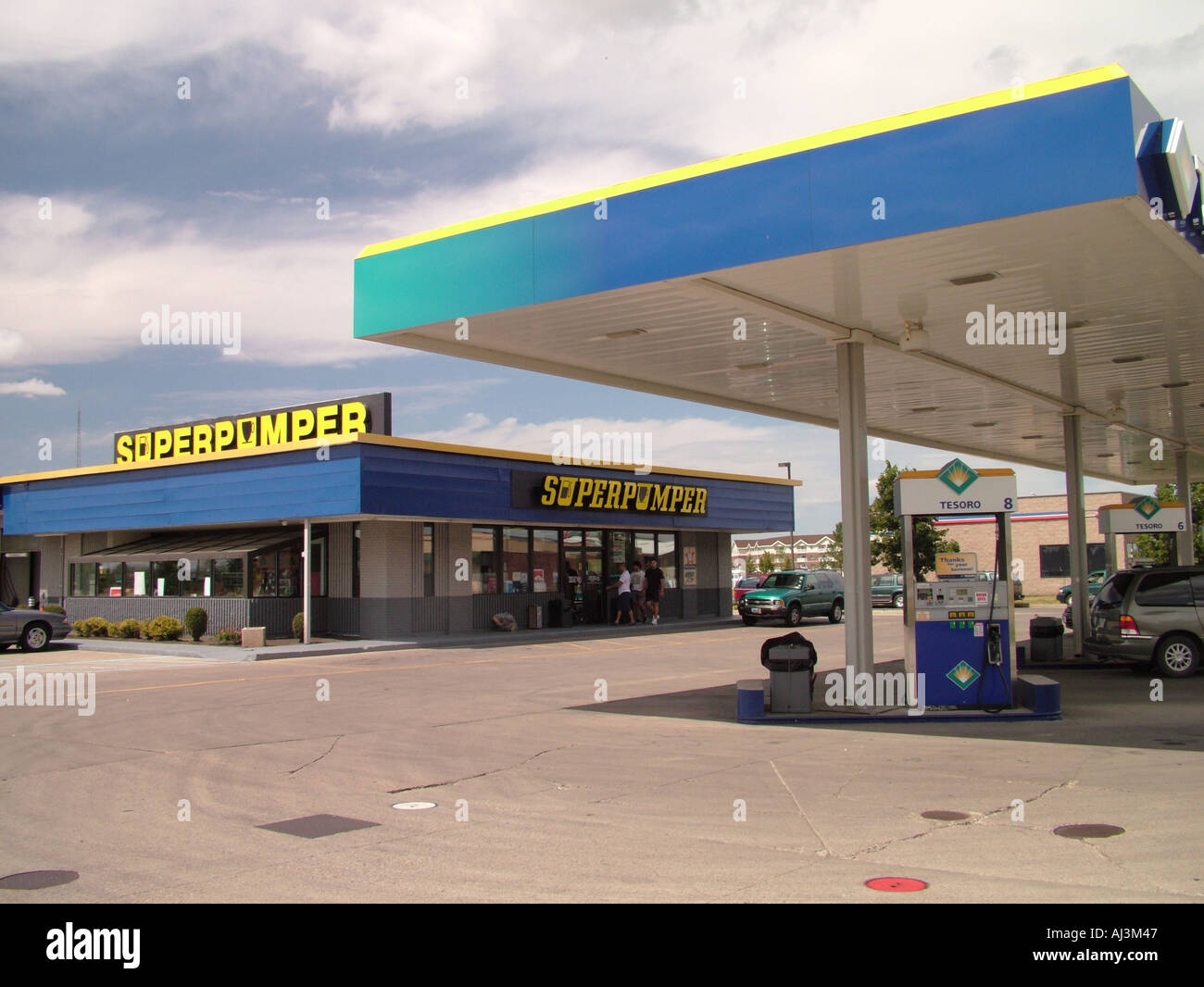 Petrol a nd service station hires stock photography and images Alamy