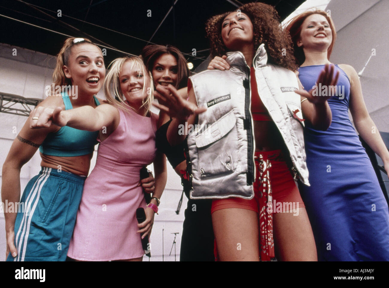 SPICE GIRLS UK pop group in 1996 from left Melanie Chisholm, Emma Bunton, Victoria Beckham. Melanie Brown and Geri Halliwell Stock Photo