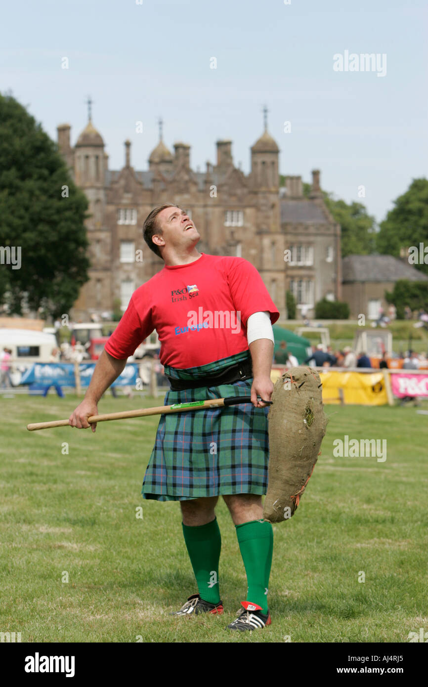 Sheaf Pitching Sheaf Pitch High Resolution Stock Photography and Images - Alamy