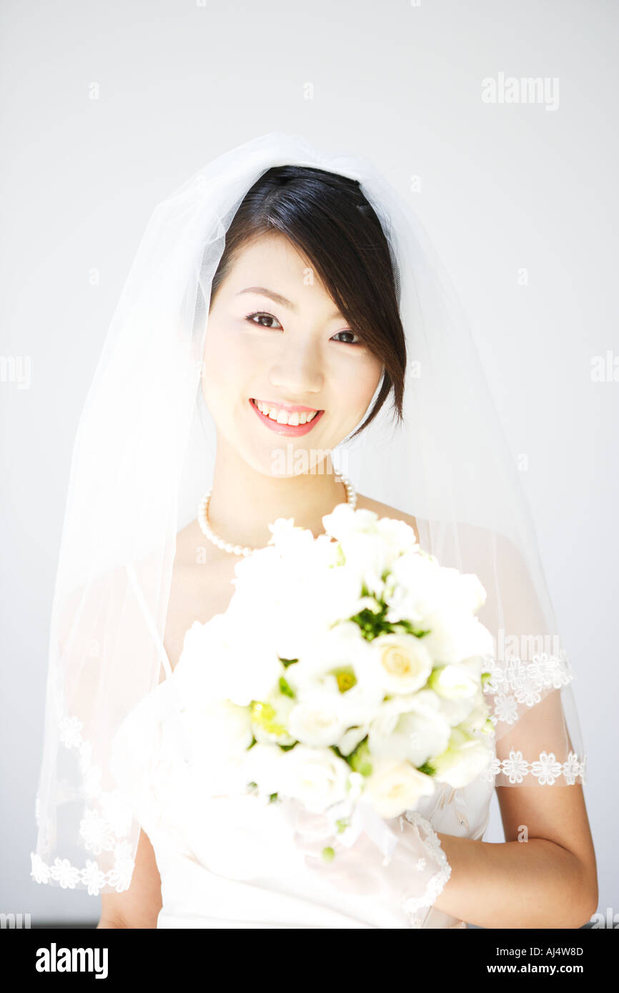 Asian bride studio shot hi-res stock photography and images - Alamy