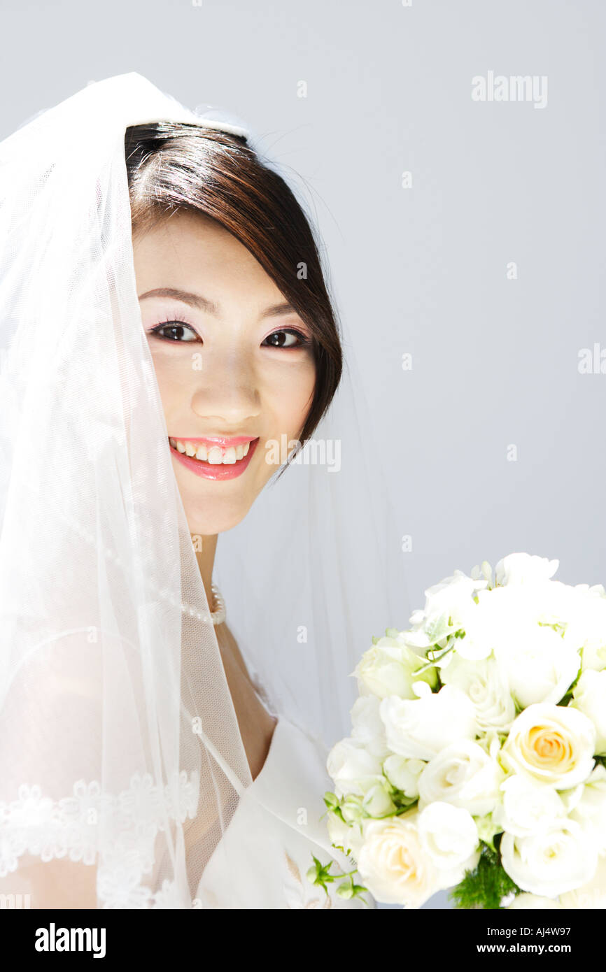 Vertical shot bride veil hi-res stock photography and images - Alamy